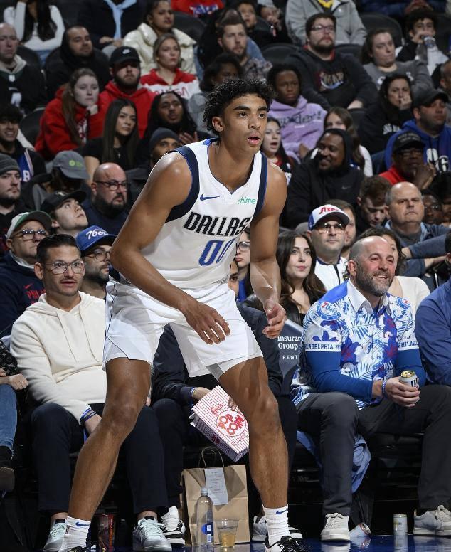 九游app下载最新版本-浓眉哥新星爆冷表现突出，独行侠前途光明！的简单介绍